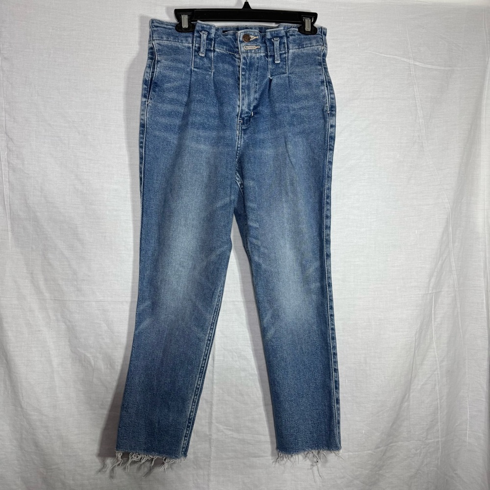 Hollister Jeans Womens Waist 26 Paper Bag‎ Waist Curvy Ultra High Rise Mom Jean